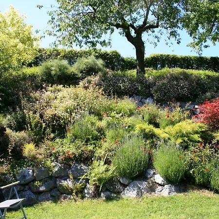 In Mit Eigenem Garten Holiday home *