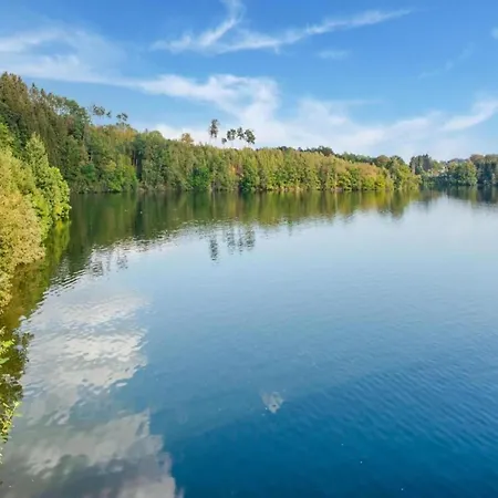In Mit Eigenem Garten