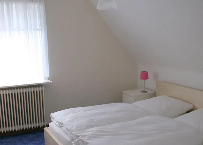 In Mit Eigenem Garten